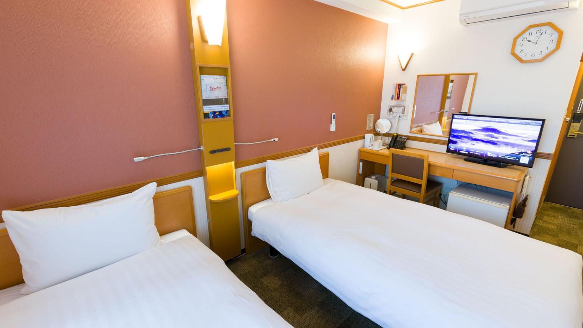 Toyoko Inn Kanazawa Kenrokuen Korimbo Zimmer foto
